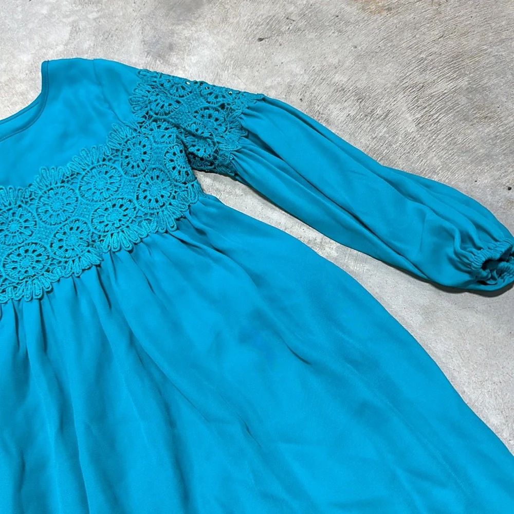 Teal with crochet design‎ button closure dress / blush brand / Size 14 / T-74
